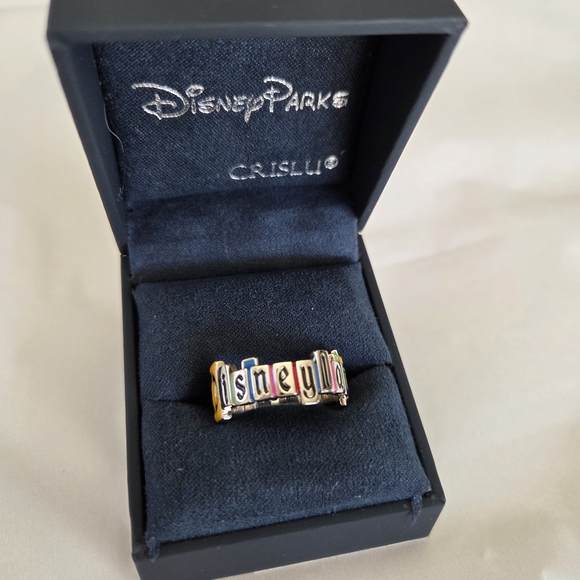 Disneyland Park Marquee CRISLU Ring 8